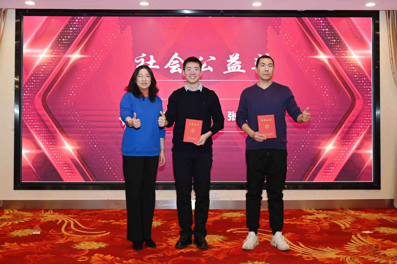 1767172721377615.png 1767172721377615.png